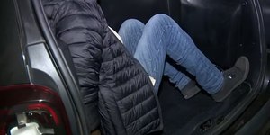 Menina grava abuso e padrasto é preso após denúncia da avó