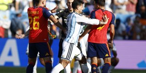 FIFA abre investigação contra Argentina após pancadaria na final