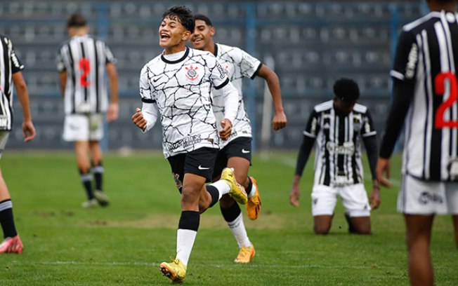 Corinthians atropela o Galo e segue 100% no Brasileirão Sub-17