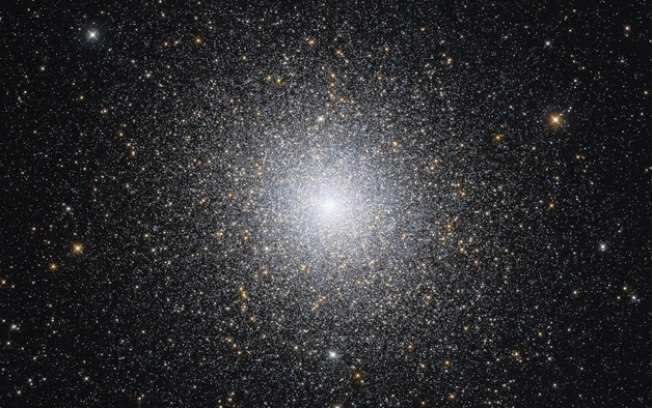 Destaque da NASA: estrelas em aglomerado são a foto astronômica do dia