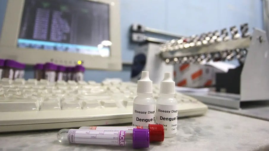 Preços do exame de dengue variam até 276% entre laboratórios do Rio