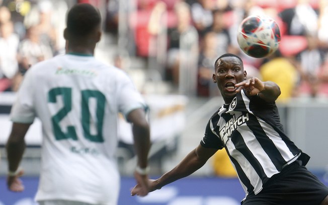 Botafogo tem pelo menos quatro desfalques para clássico