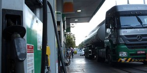 Governo injeta R$ 550 milhões para subsidiar a compra de diesel