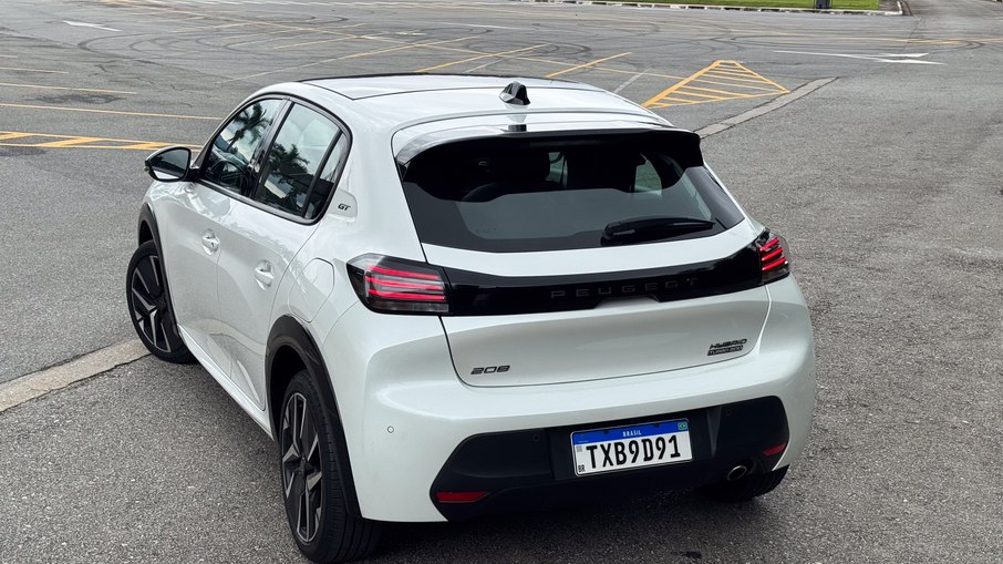Peugeot 208 GT Hybrid