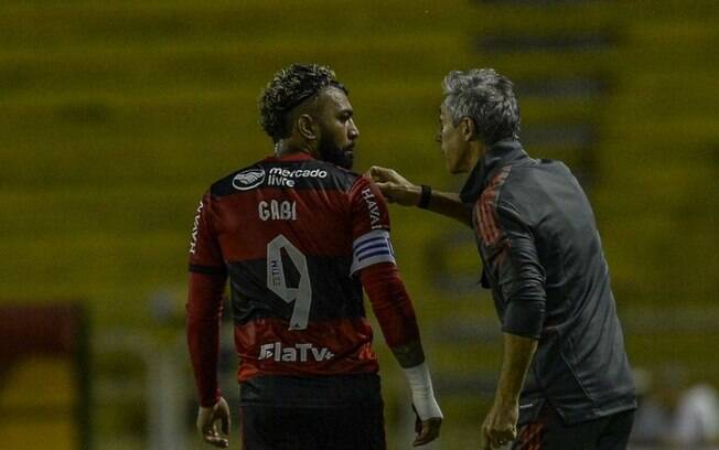 Flamengo: Gabigol manda recado após gesto antirracista, elogia Paulo Sousa e cita 'ansiedade' da torcida