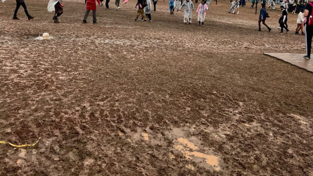 O Autódromo de Interlagos foi tomado pelo barro