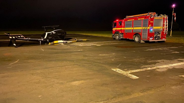 Homem invade aeroporto, tenta decolar e derruba helicóptero em MG