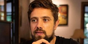 Rafael Cardoso se interna em clínica de reabilitação