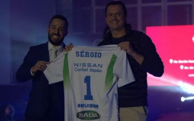 Cruzeiro FA lança uniforme para a temporada 2022 e apresenta novo comandante à torcida