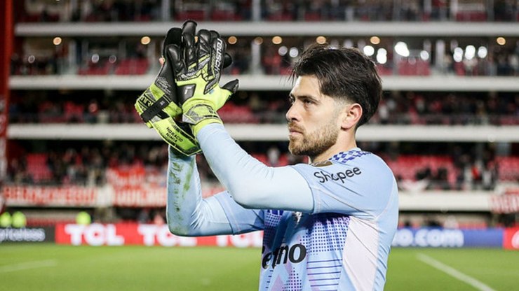 Jornais estrangeiros exaltam Rossi após classificação do Flamengo