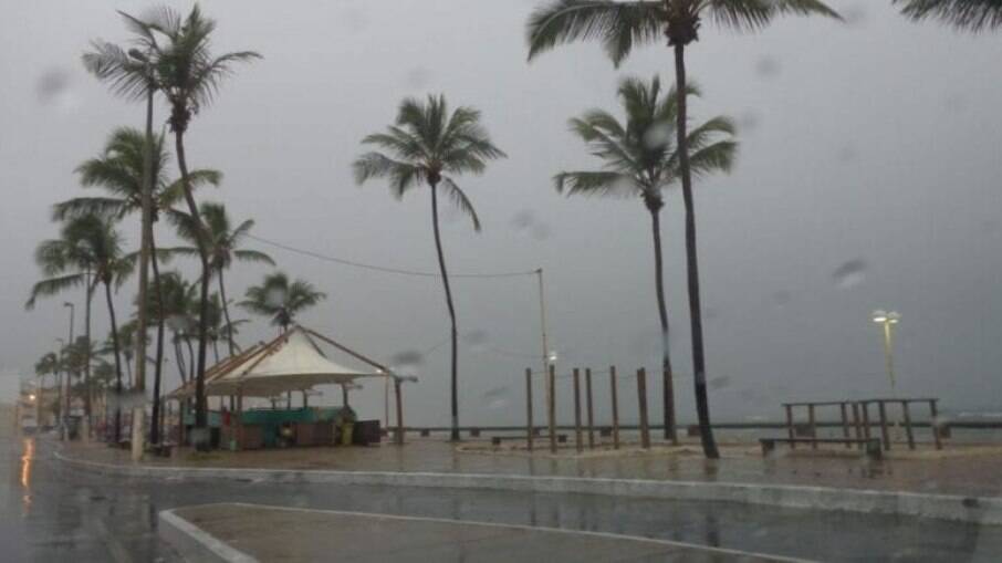 Chuvas e ventania devem atingir ainda o litoral de Santa Catarina e do Rio Grande do Sul