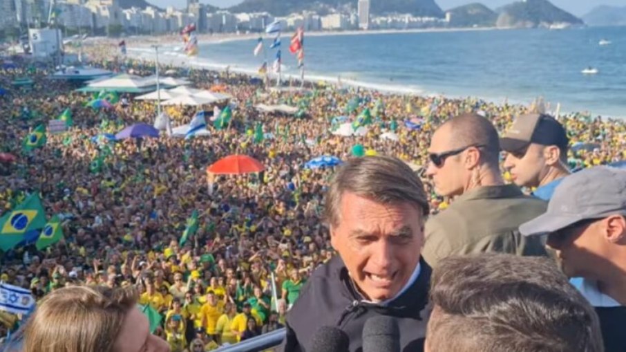 Bolsonaro em discurso em Copacabana no 7 de setembro de 2022