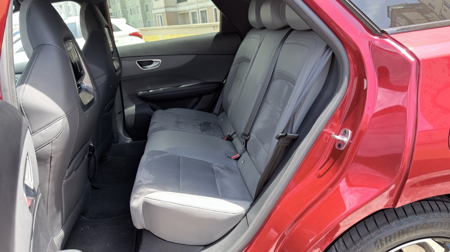 Bancos traseiros do MG4 Xpower