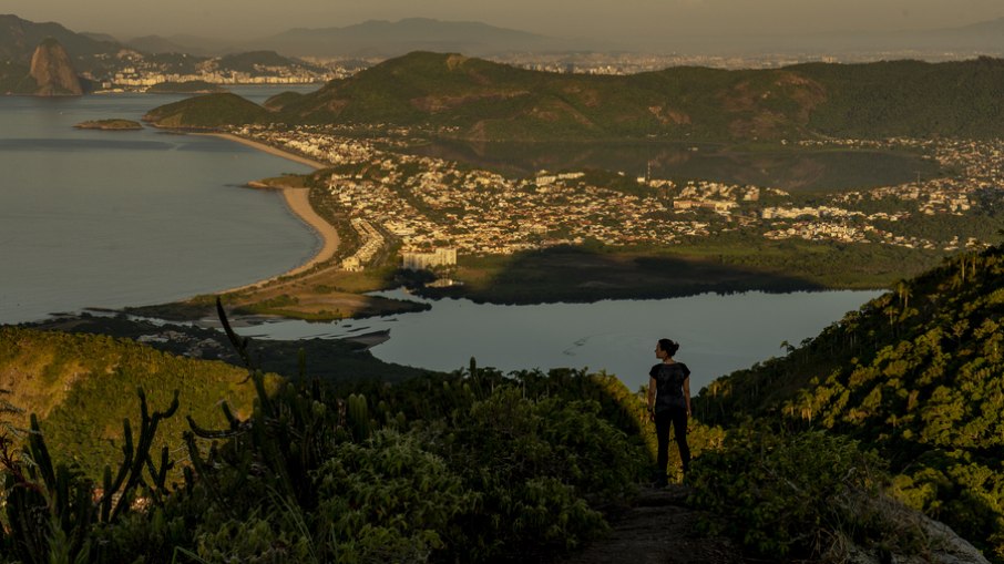 Mirante na Trilha da Serra da Tiririca Mirante na Trilha da Serra da Tiririca