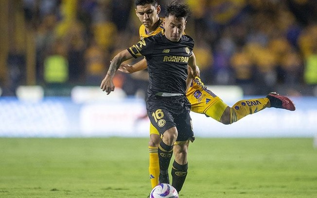 Jean Meneses em atuação pelo Toluca, do México 