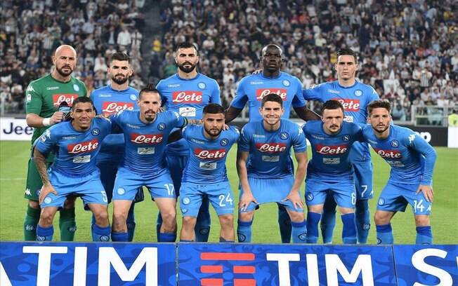 Os 11 do Napoli que começaram a partida contra a Juventus pela 24ª rodada do Campeonato Italiano 2017/18