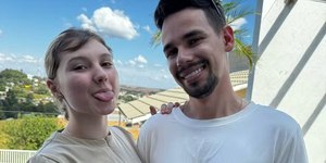 Marido pede orações após influenciadora ser intubada na UTI