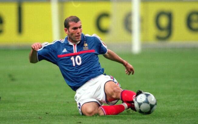Zidane, craque da seleção francesa nos anos 90 e 2000