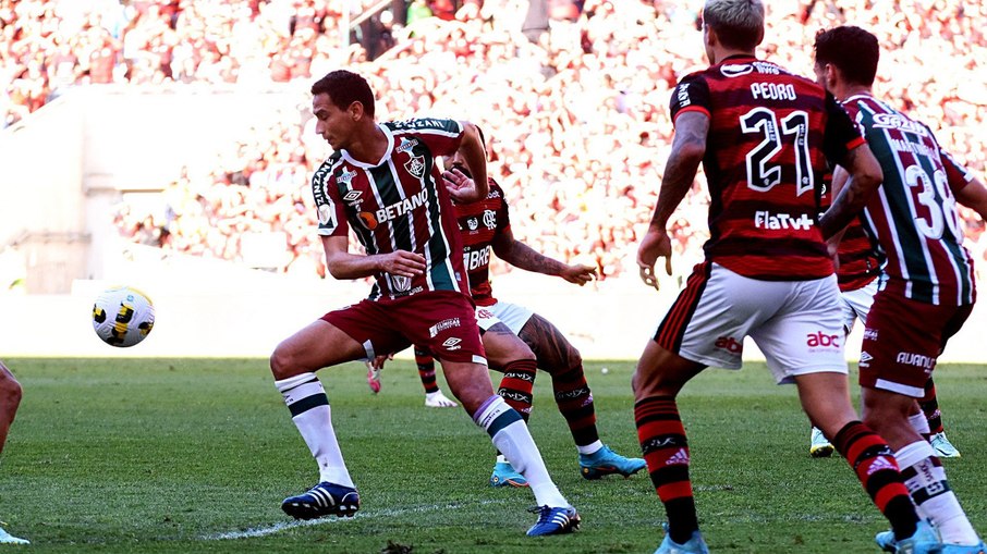 Fluminense ganhou por 2 a 1 o clássico carioca diante o Flamengo