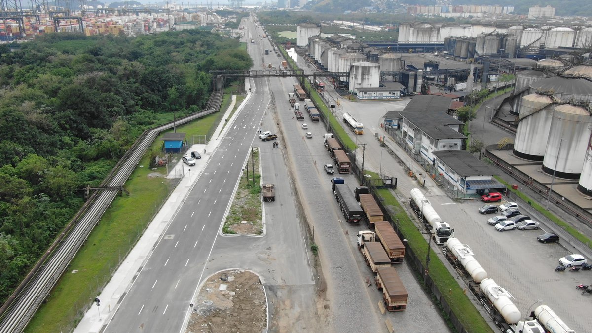 Troca da pavimentação, adequações viárias e construção de canal de drenagem estão entre as melhorias previstas Troca da pavimentação, adequações viárias e construção de canal de drenagem estão entre as melhorias previstas
