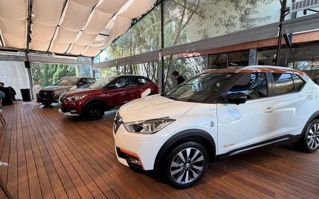 Kicks faz 10 anos e linha 2027 reduz preços em até R$ 10 mil