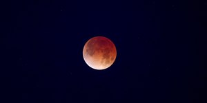 "Lua de Sangue": veja como foi eclipse no Brasil