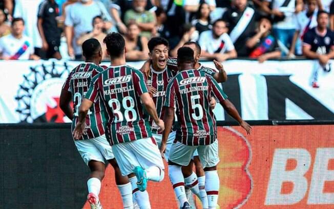 Faz o L! Com direito a 'Lei do ex', Fluminense vence o Vasco e segue na liderança do Campeonato Carioca