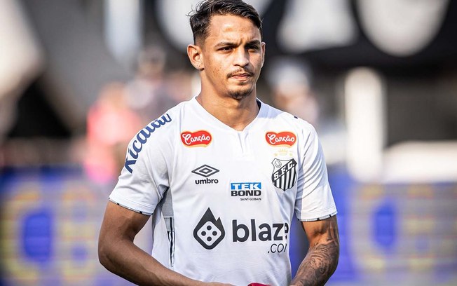 Weslley Patati não é mais jogador do Santos