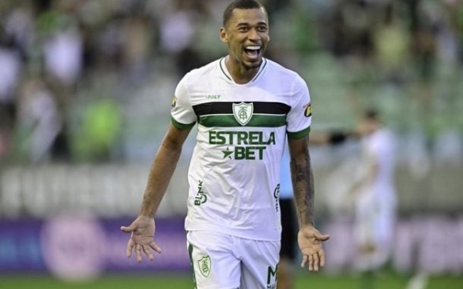 Fabinho em ação com a camisa do América Mineiro Fabinho em ação com a camisa do América Mineiro