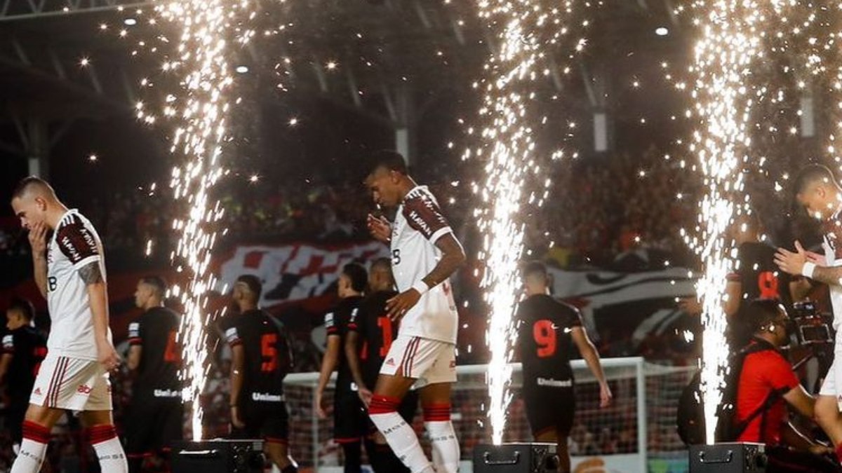 André Luiz fez sua estreia pela equipe principal frente ao Atlético-GO