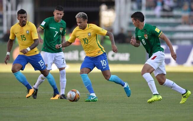 Neymar foi quem mais apareceu pelo lado do Brasil no duelo contra a Bolívia em La Paz