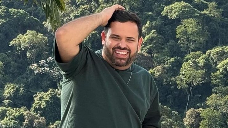 Ex-BBB vira Uber e viraliza na web: "Não está fácil para ninguém"