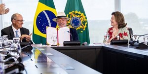Acordo Mercosul-UE é promulgado e vigora a partir de 1º de maio