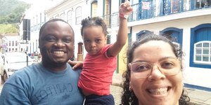É possível viajar com filhos pequenos?