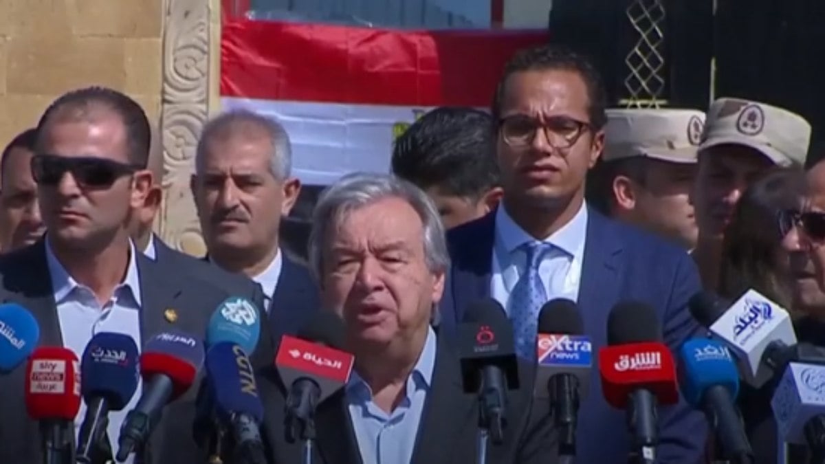 Antonio Guterres dá entrevista na fronteira entre Egito e Gaza