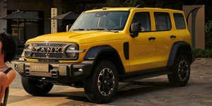 GWM Tank 300 muda visual, fica maior e mais autonomia elétrica