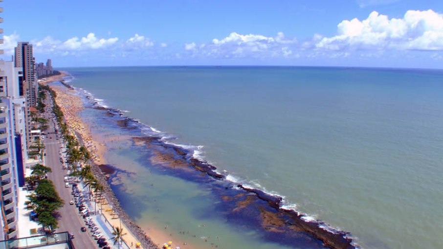 Praia de Boa Viagem, na zona sul do Recife (PE)