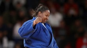 Beatriz Souza vence coreana e garante vaga na semi no judô