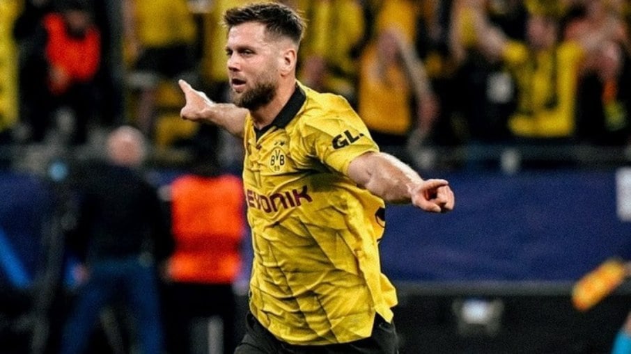 Borussia Dortmund vence PSG e abre vantagem na semifinal da Champions