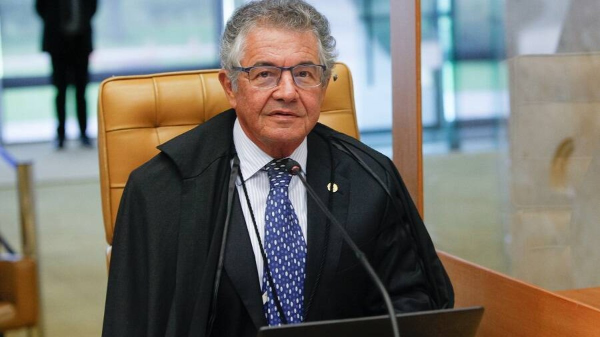 Ex-ministro do STF diz que votará em Bolsonaro num eventual 2° turno