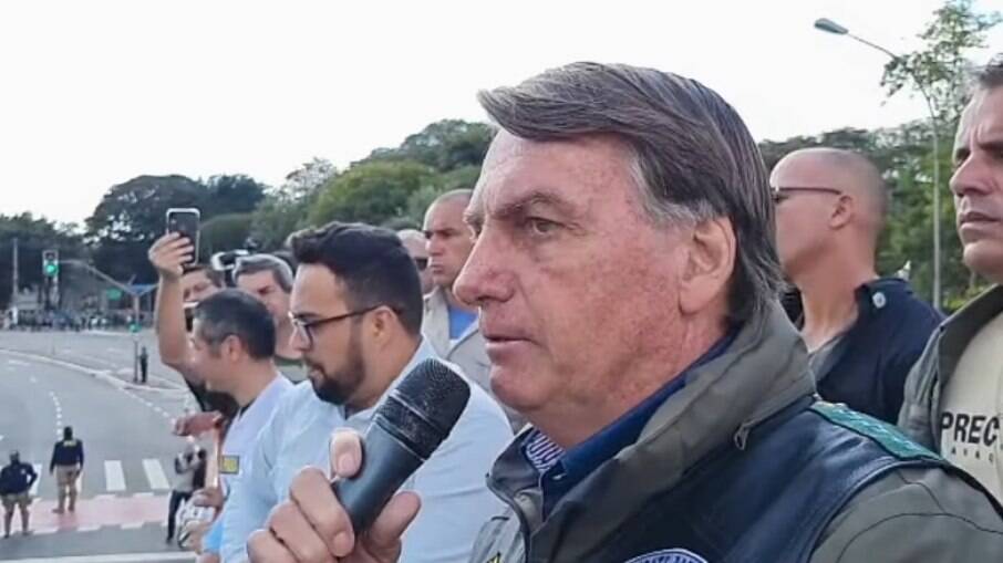  Bolsonaro discursando ao final da motociata em SP