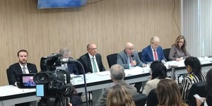 Após tarifaço, Governo anuncia auxílio para empresas