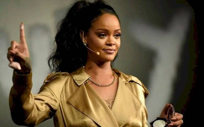 Rihanna é incluída na lista de bilionários da Forbes