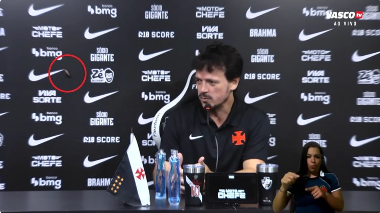 Visita%20inesperada%20invade%20coletiva%20de%20Fernando%20Diniz%20