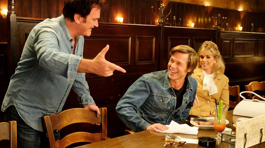Quentin Tarantino em set de gravação de Era Uma Vez em... Hollywood