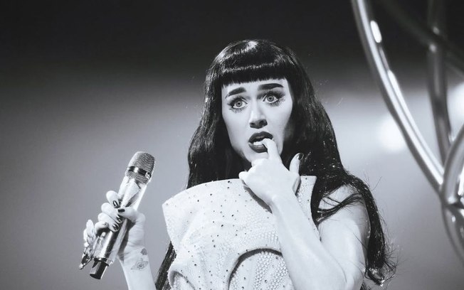 Katy Perry falta casamento de Jeff Bezos e noiva envia mensagem à cantora