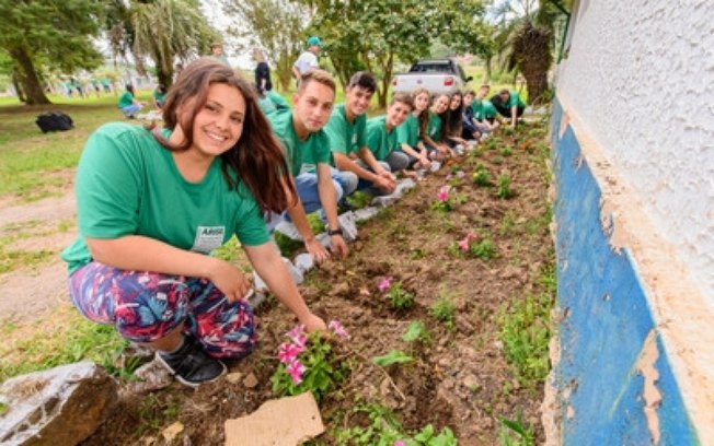 Projeto da JTI tem série de iniciativas para combater o trabalho infantil em comunidades rurais