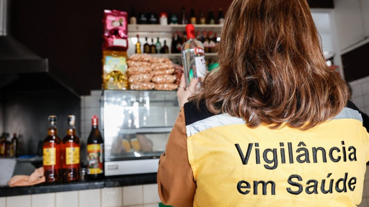 Equipes da Vigilância tem atuado na fiscalização de bates e adegas