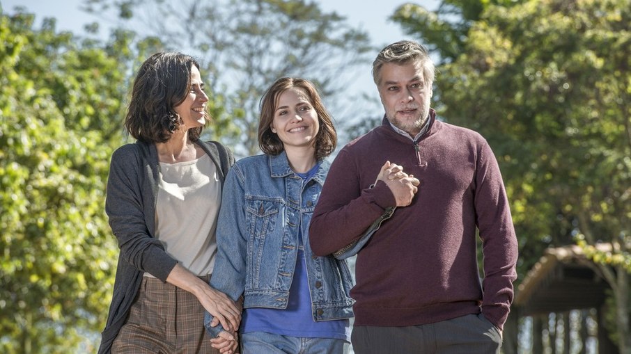  Mariana Lima, Letícia Colin e Fabio Assunção na série 'Onde Está Meu Coração'  