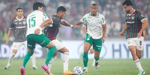 Carlos Miguel falhou? Veja gol que mantém o Flu vivo na Liberta